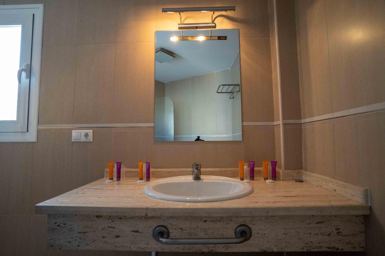 Hotel Sierra De Huesa エクステリア 写真